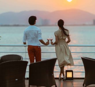 Immerse in dazzling sunset of Nha Trang Bay